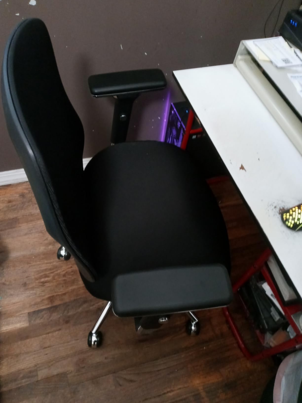750lbs Big and Tall Office Chair with Wide Thick Seat Cushion for Heavy People Ergonomic Computer Mesh Desk Chairs with 4D Armrests, Adjustable Lumbar Support for Adults 8 Hours Daily Work customer photo 1