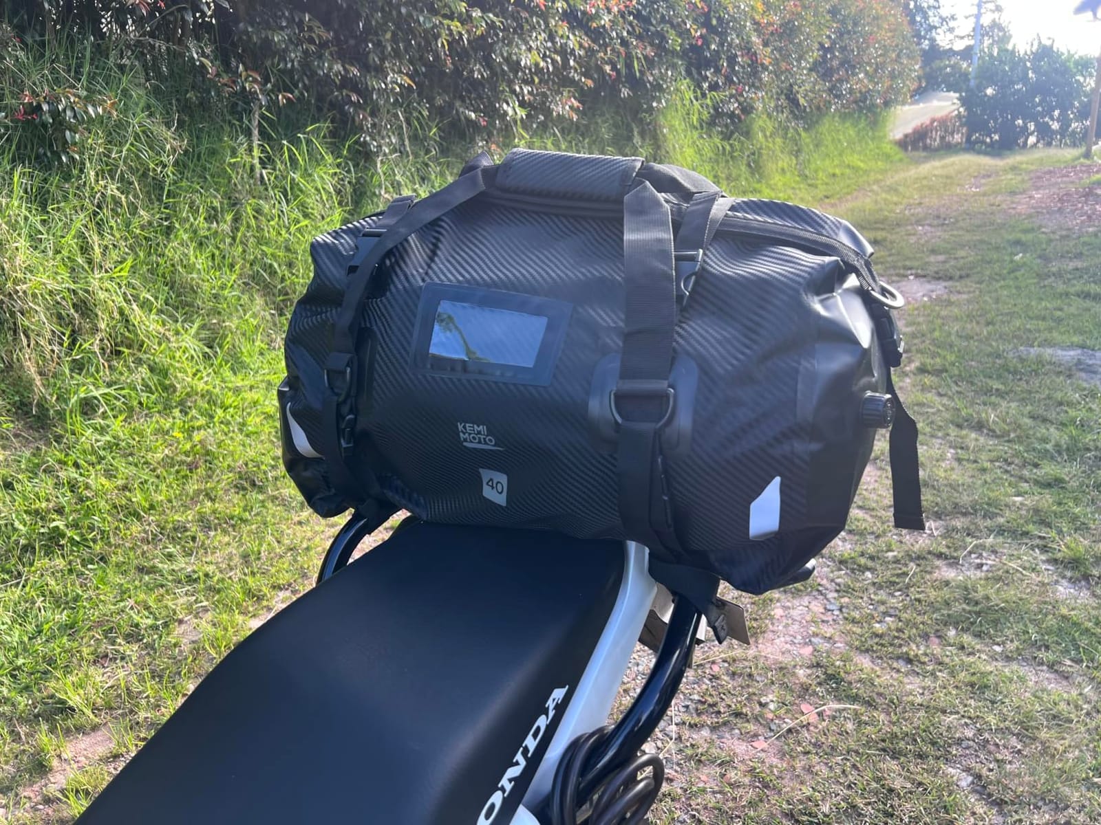 KEMIMOTO Waterproof Motorcycle Dry Bag - Duffle Tail Bag Soft Luggage, 25L/40L/65L Large Capacity with 4 Quick-Release Straps, Dustproof for Touring, Adventure, Motorcycling & Camping Black customer photo 1