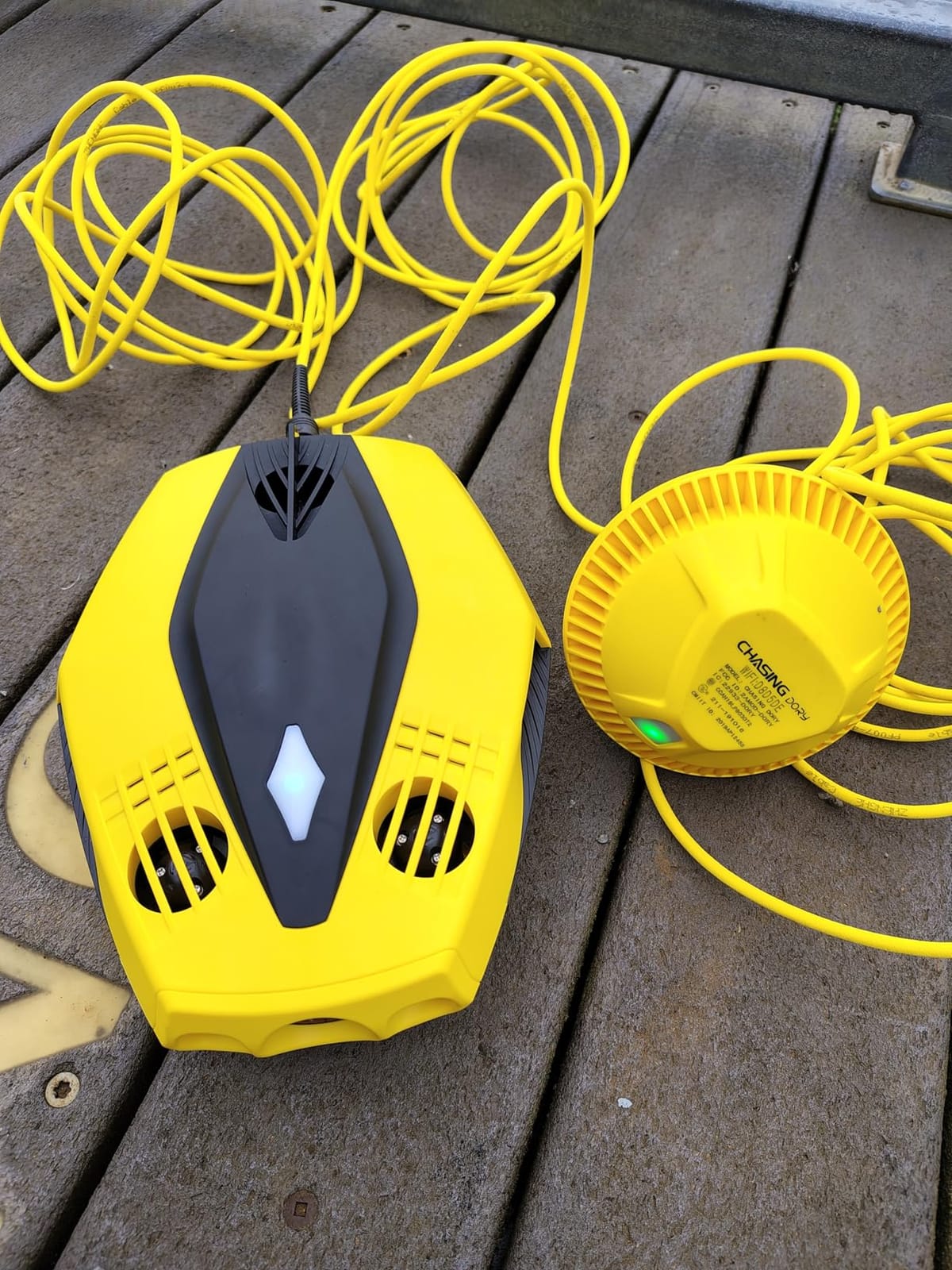 Chasing Dory Underwater Drone - Palm-Sized 1080p Full HD Underwater Drone with Camera for Real Time Viewing, APP Remote Control Purple (LightGreen) customer photo 2