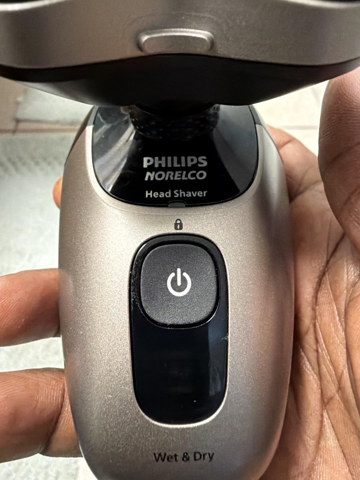 Philips Norelco Head Shaver Pro 9000 Electric Shaver, Clean & Gentle Shave | Electric Shaver for Men and Women, 360 Degree Flexing Head, ComfortCut Blades, PowerAdapt Sensor, 90-Min Runtime, HS9980/40 customer photo 1