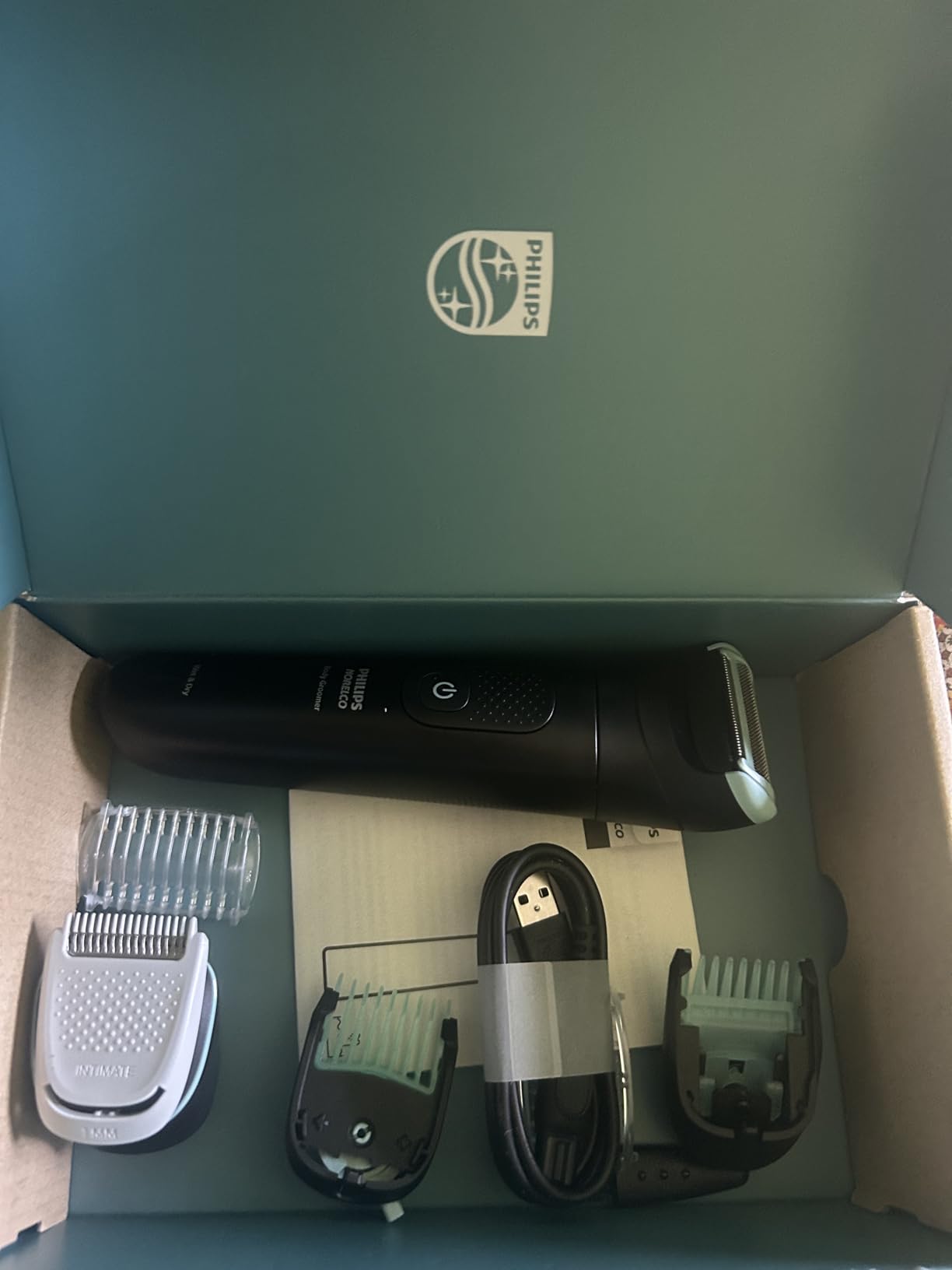 Philips Norelco Body Groomer 5000 Series, Intimate Hair Trimmer & Shaver for Men with Dual 100% Showerproof Full Body Shave & Trim Heads and Two Bi-Directional Body Hair Combs, BG5495/50 customer photo 1