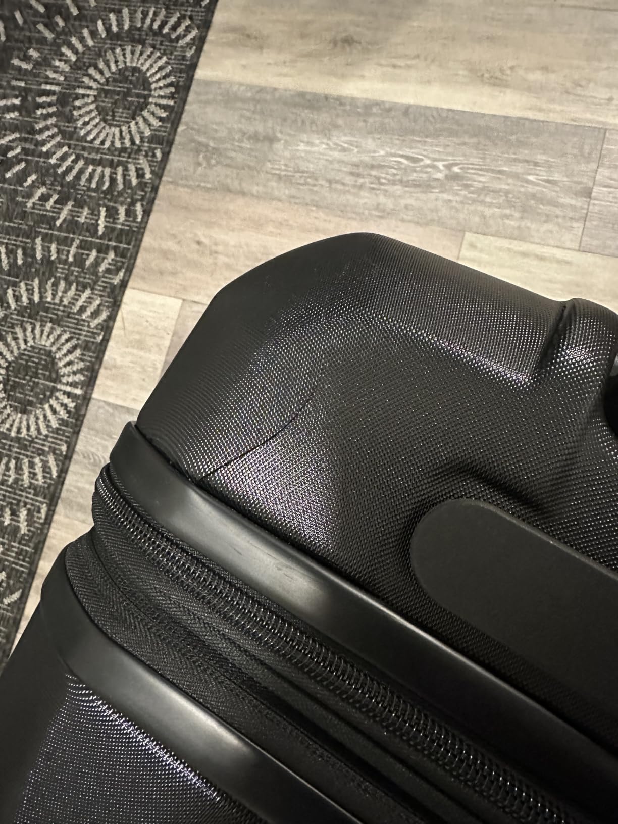 American Tourister Stratum 3.0 Large 28-Inch Spinner, Airline Approved, Durable Hardside Luggage, Expands 1.5