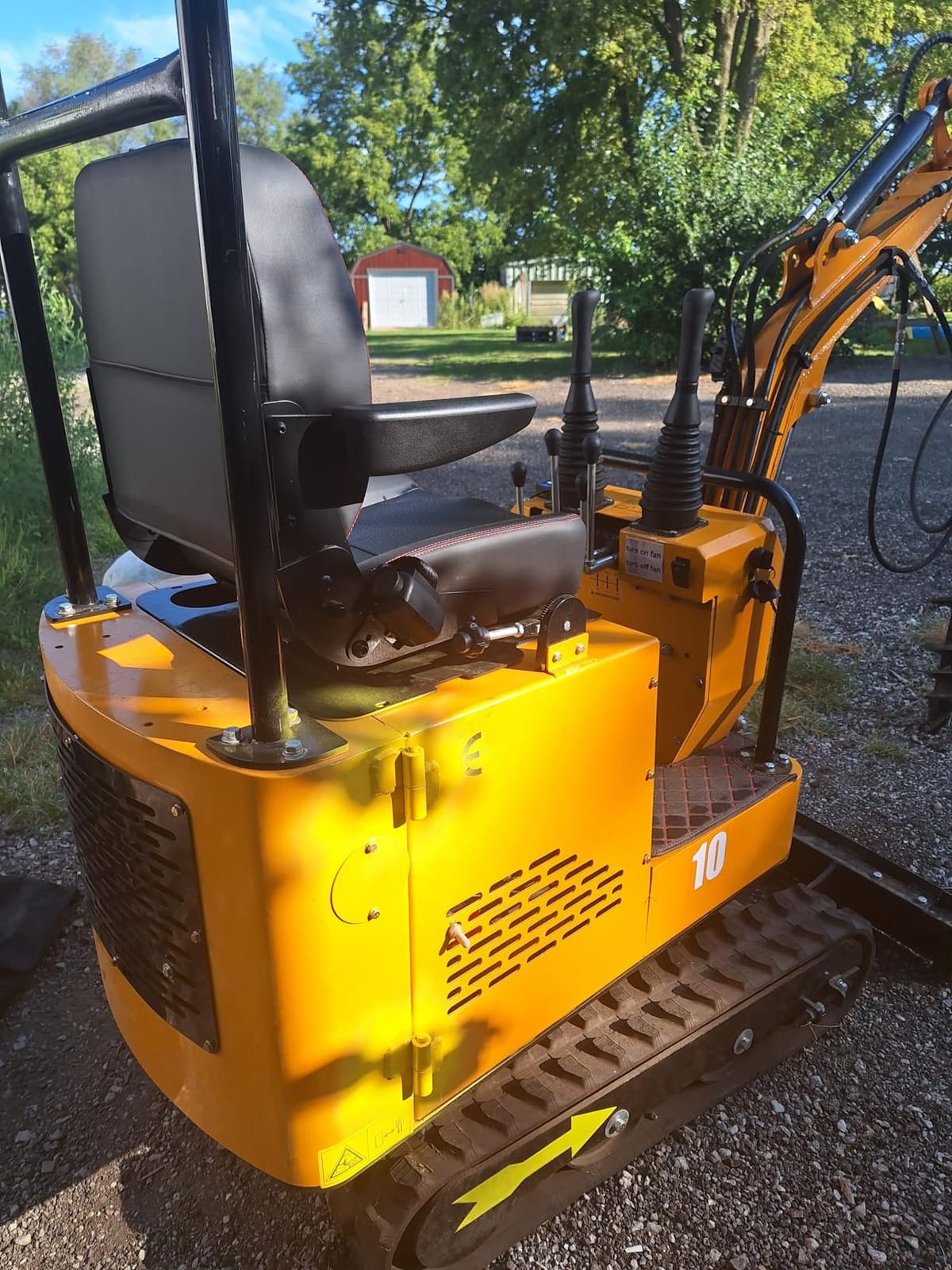 MMS 1 Ton Mini Excavator with 13.5HP Gasoline Engine, Bucket, Canopy, Hydraulic Thumb Clamp, US Stock Compact Backhoe Digger Crawler Excavator for Trenches, Farm, Construction, Gardening Yellow customer photo 2