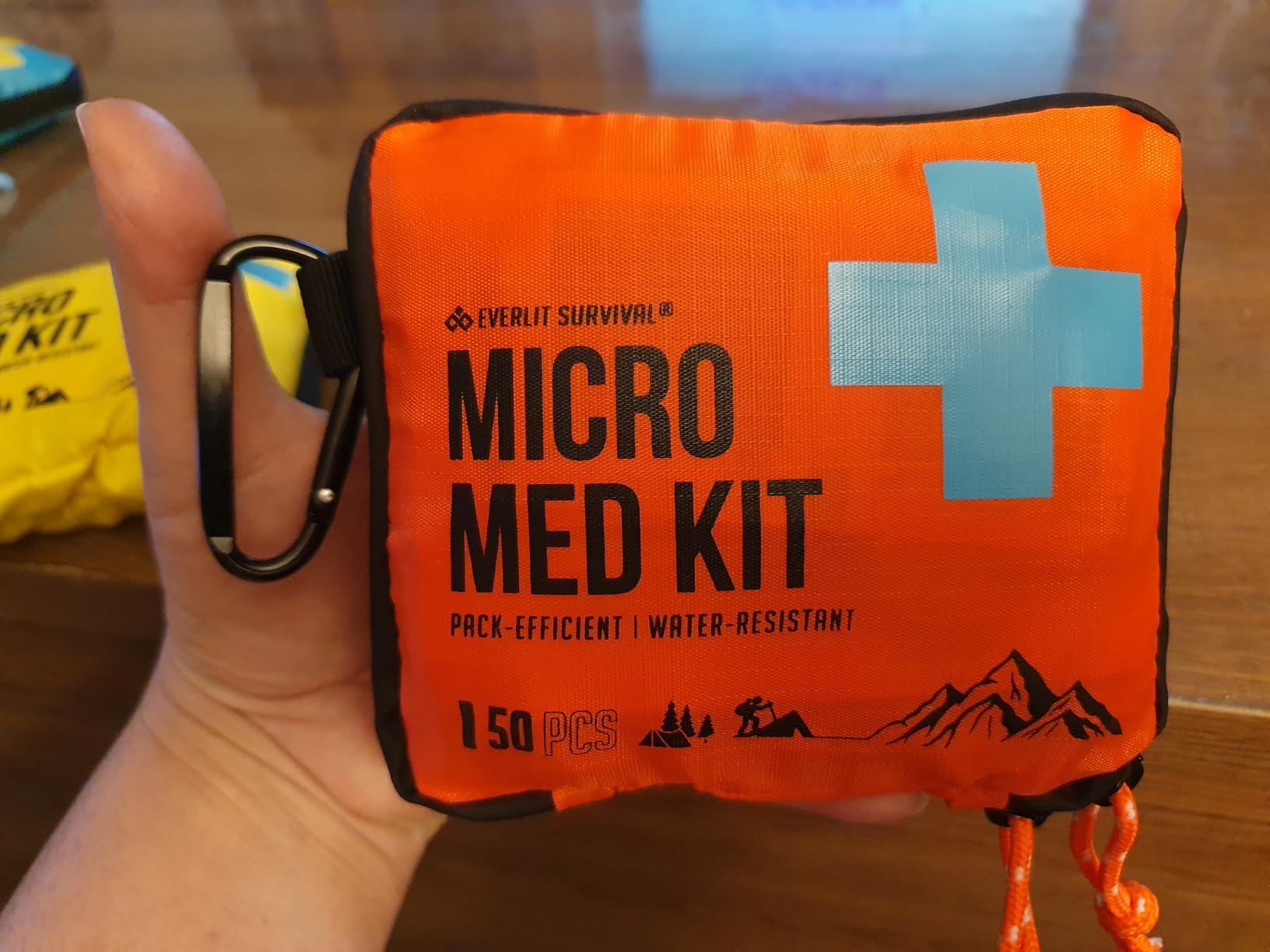 EVERLIT Ultralight Mini First Aid Kit, EDC Medical Kit, Water-Resistant EDC Mini Kit for Hiking, Backpacking, Camping, Cycling (Blue) customer photo 2