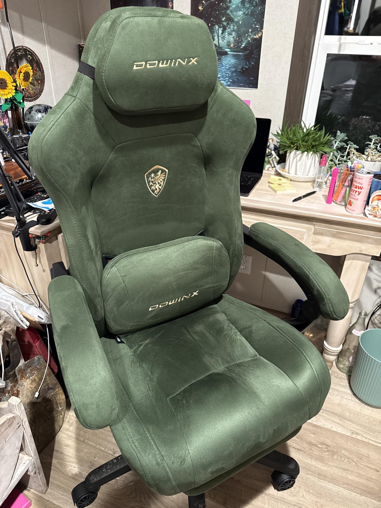 Dowinx Big and Tall Gaming Chair, Suede Fabric Game Chair with Pocket Spring Cushion, High Back Gamer Chair Ergonomic with Footrest for Adults Office, 440LBS, Black customer photo 1