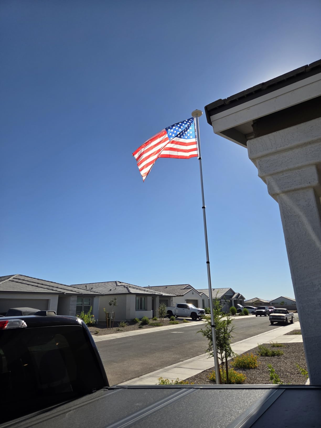 NELXINJO 20ft Telescopic Flag Pole - Extra Thick Outdoor Telescoping Flag Poles with 3x5 American Flag customer photo 1