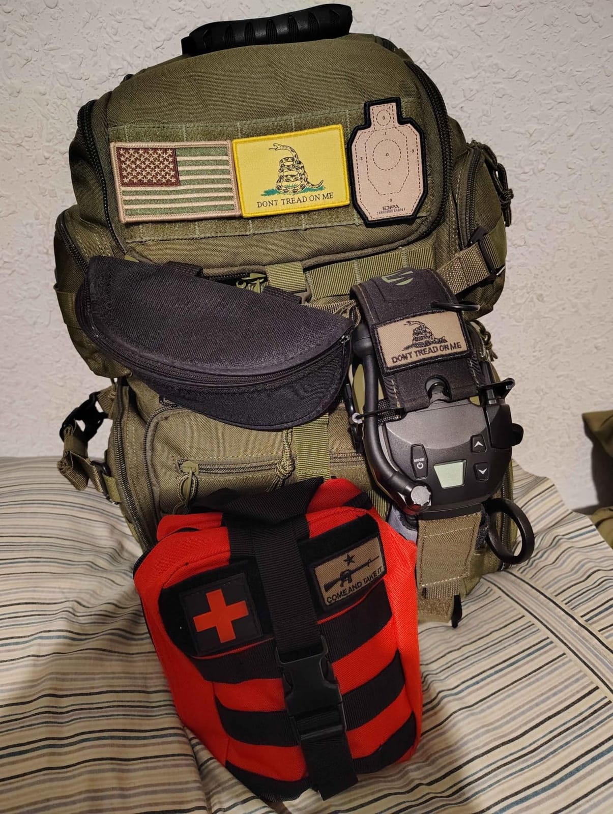 CVLIFE Tactical Range Backpack for Handguns, Gun Pistol Bag for Shooting | 4 Pistol Cases, 1000D Molle Backpack with Removable Divider and Padded Strap, Hunting Rucksack customer photo 1