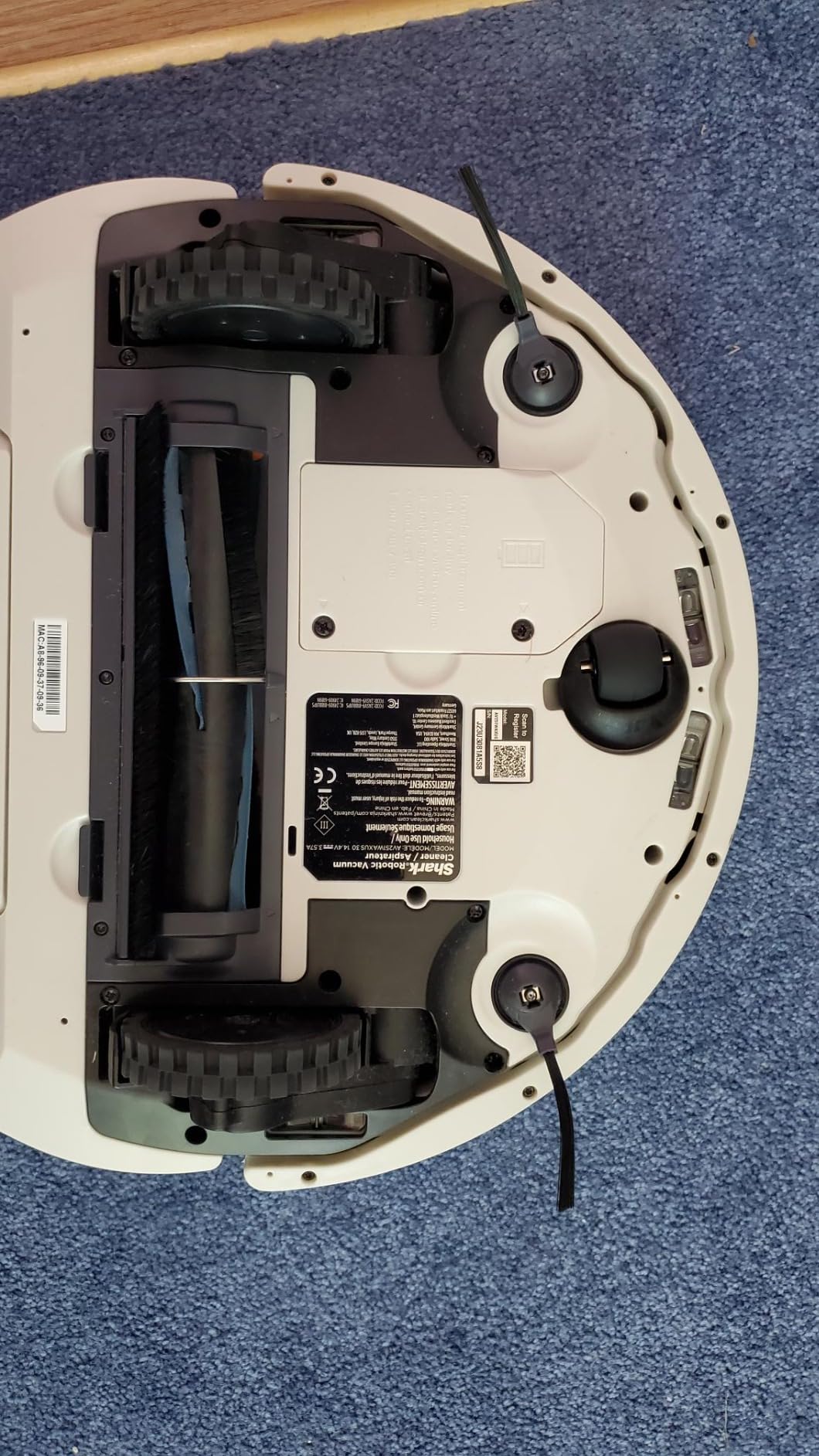 Shark Matrix Plus 2-in-1 Robot Vacuum & Mop, Black/Brass, AV2613WA | Sonic Mopping, Matrix Clean, CleanEdge, HEPA 60-Day Self-Empty Base, 360° LiDAR Mapping, Self-Cleaning Brushroll, Wi-Fi customer photo 1