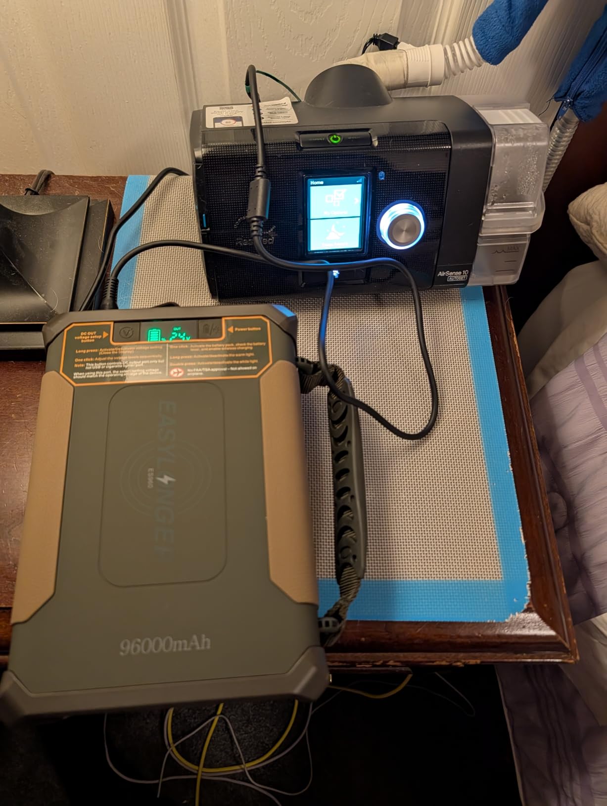 EASYLONGER CPAP Battery Backup ES960, 297.6Wh LiFePO4 Battery Pack | 3-Night CPAP Power for AirMini, AirSense 11/10, DreamStation customer photo 1
