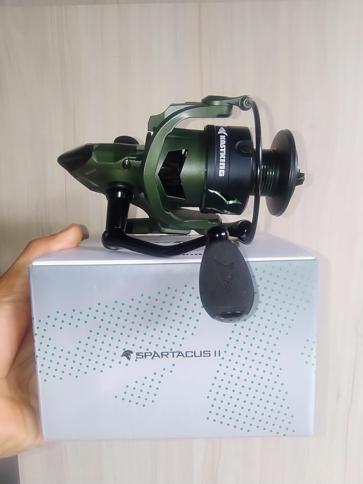 KastKing Spartacus II Spinning Fishing Reels for Saltwater & Freshwater | Max Drag: 22 lb, 7+1 BB, 12.5 oz, Graphite Frame, 5.2:1 Gear Ratio, Size 500 & 1000 Perfect for Ice Fishing customer photo 1