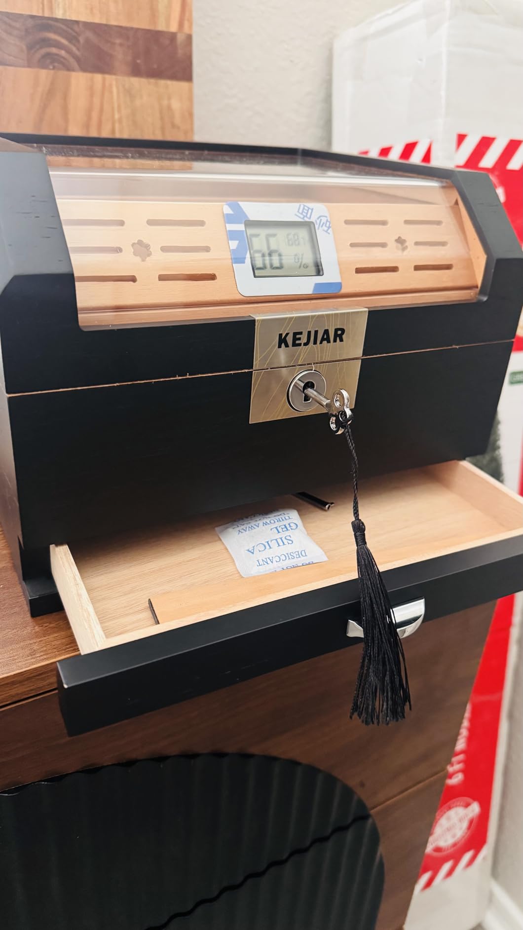 Cigar Humidor Cedar Wood Lined Humidor for 45-60 Cigars, Acrylic Top Cigar Box with Lock, Digital Hygrometer 2 Adjustable Humidifiers Drawer Cedar Tray Divider, Cigar Gifts Desktop Storage Box customer photo 2