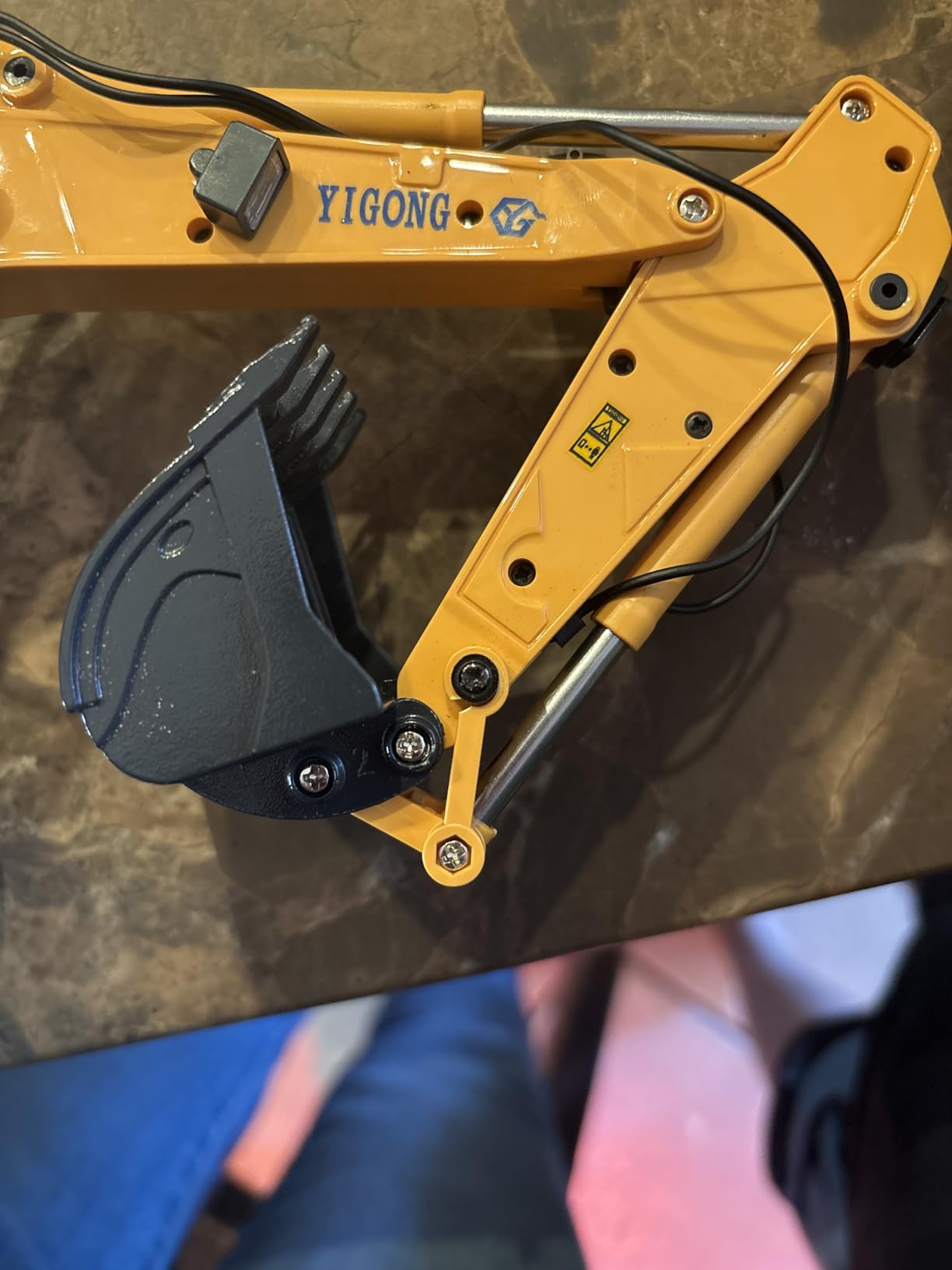 Hobby Metal Mini RC Excavator for Adults, Remote Control Construction Model with Leadscrew Digging System, 2 Batteries & Carry Case Included customer photo 1