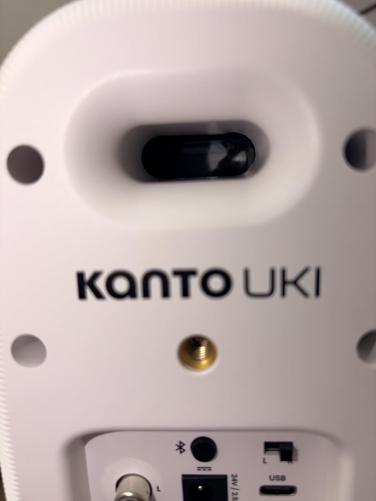 Kanto UKI 100W Active Desktop Computer Speakers with Bluetooth and USB-C | Intelligent Sub Integration | Headphone Out | Pair | Chalk customer photo 2