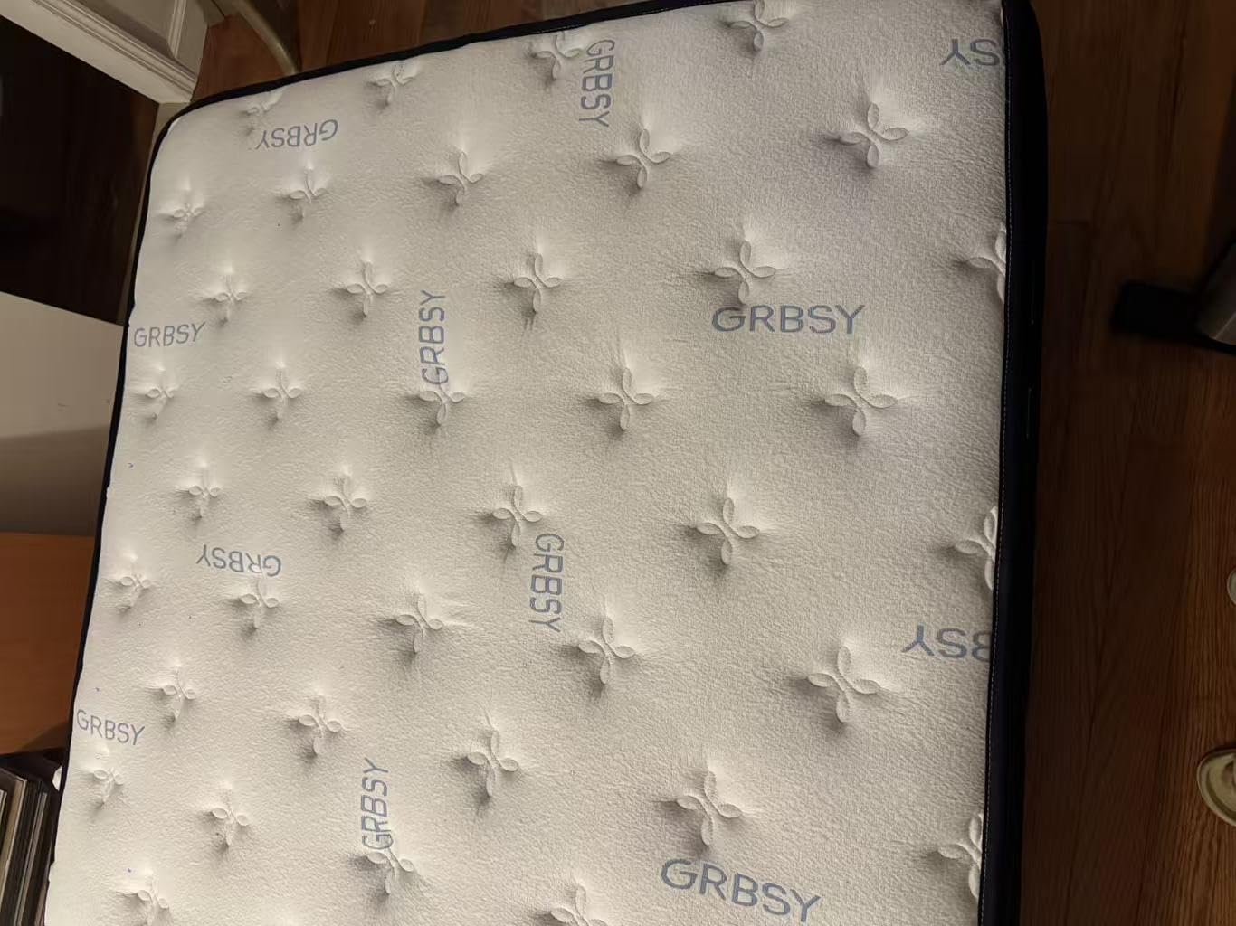14 Inch Queen Mattress, Upgraded 7-Zone Support Hybrid Queen Size Mattress In A Box with Cooling Gel Memory Foam & Pocket Coils for Back Pain Relief, 365-Night Trial, Motion Isolation, Medium Firm customer photo 2