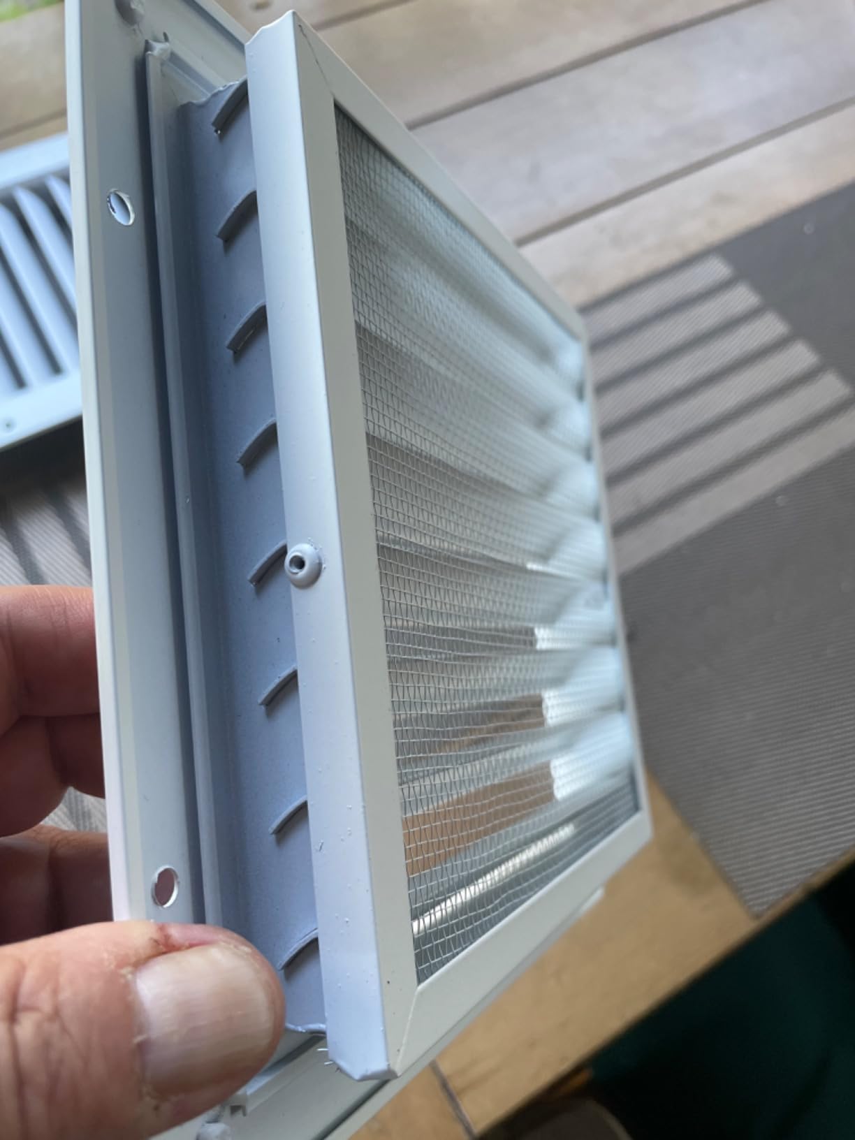 Hon&Guan 12 x 18 Inch Aluminum Gable Vent with Removable Mesh for Attics | 1 Pack, 9.4 x 15.3 in Vent Opening, DIY-Friendly Installation, Fixed Louvers for Quiet Airflow, for Sheds & Garages customer photo 2