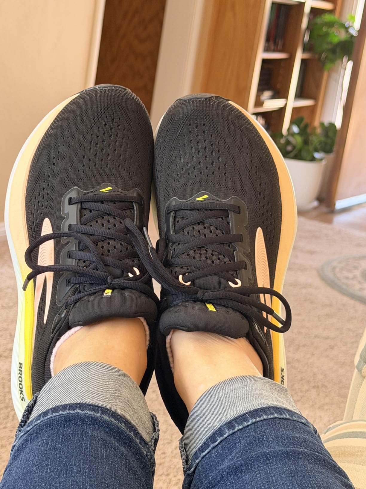 Brooks Women's Glycerin 23 Running Shoe customer photo 1