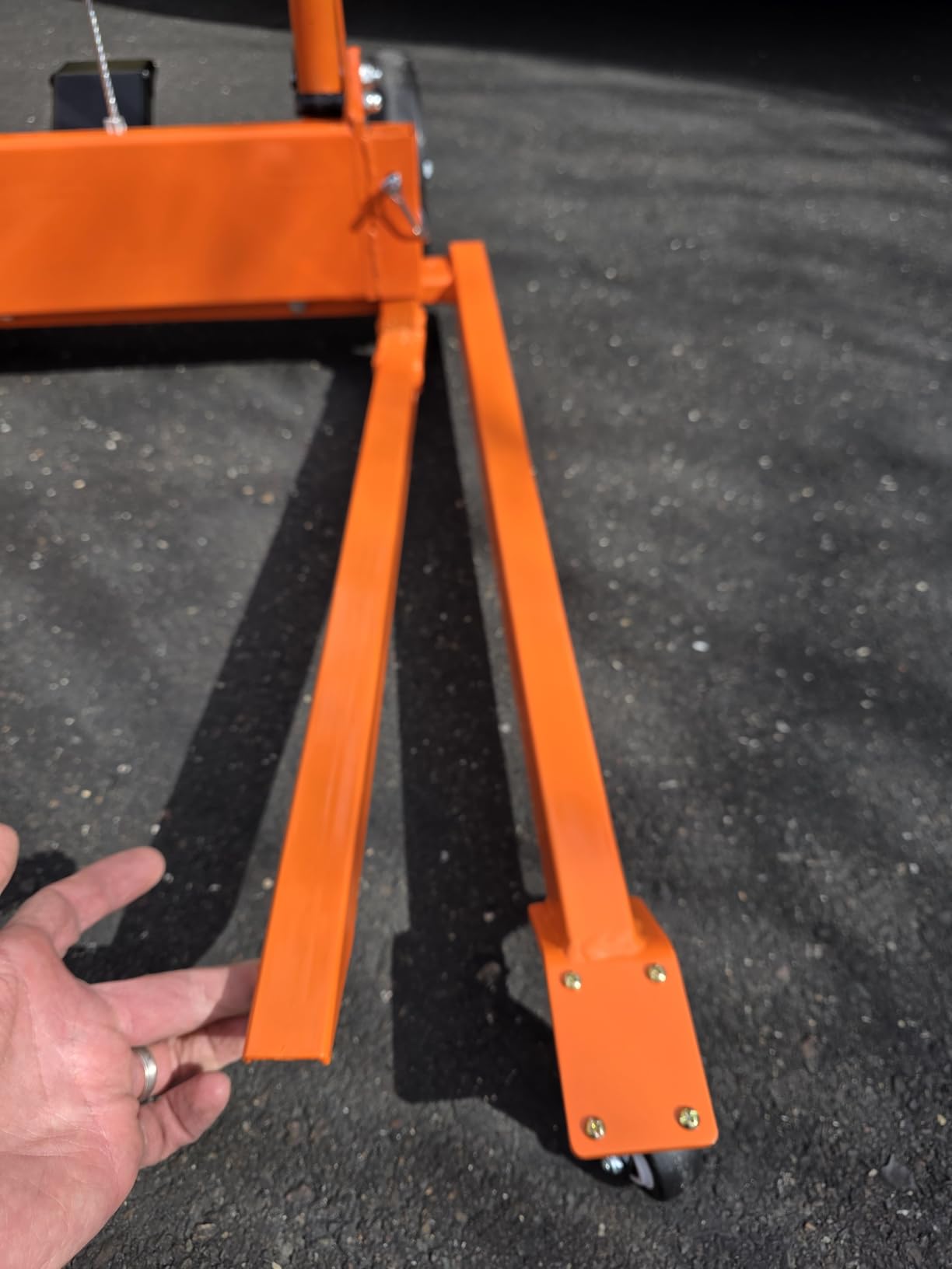 VEVOR Material Lift Winch Stacker, 330lbs Capacity Pallet Truck Dolly, 42.9in Max Lifting Height Manual Winch Stacker, Multifunctional Manual Pallet Truck Stacker with Swivel Casters and Lift Plate customer photo 1