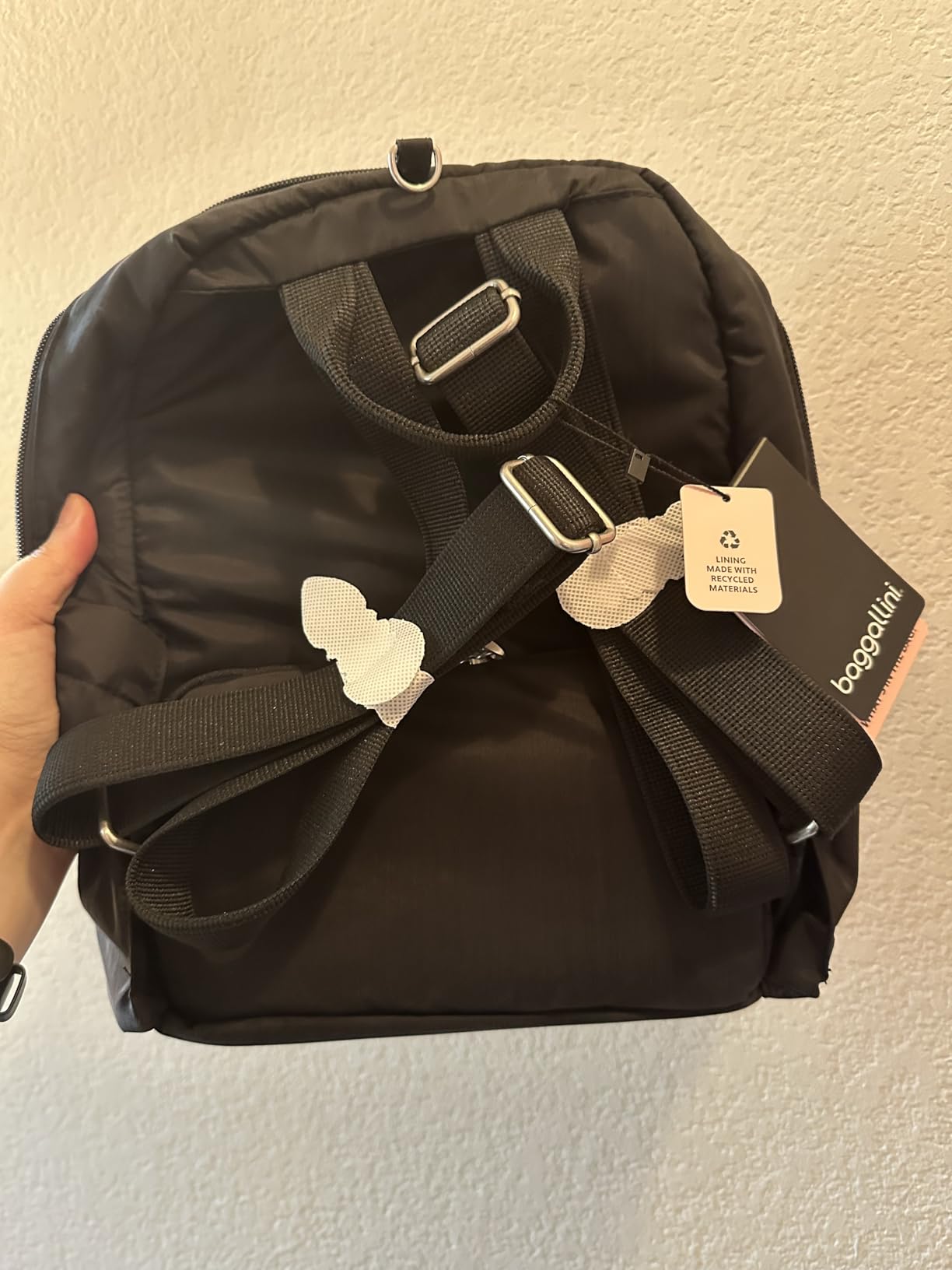 Securtex Anti-Theft Getaway Backpack - 9.4x13x5 Travel Safe Bag w/Locking Zippers, Slash-Resistant, RFID customer photo 1