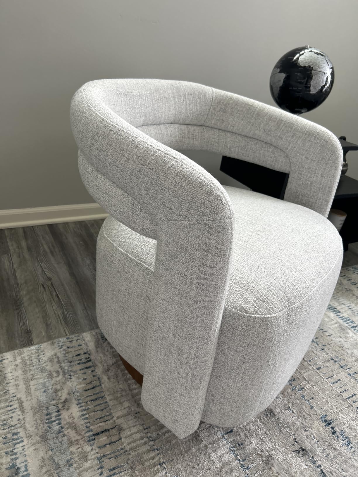 KISLOT, Swivel Accent Chair, Modern Arm Chair with Wooden Base, Green | Upholstered Barrel Chair with Open Back Design, Living Room Bedroom Reading Waitingroom customer photo 1