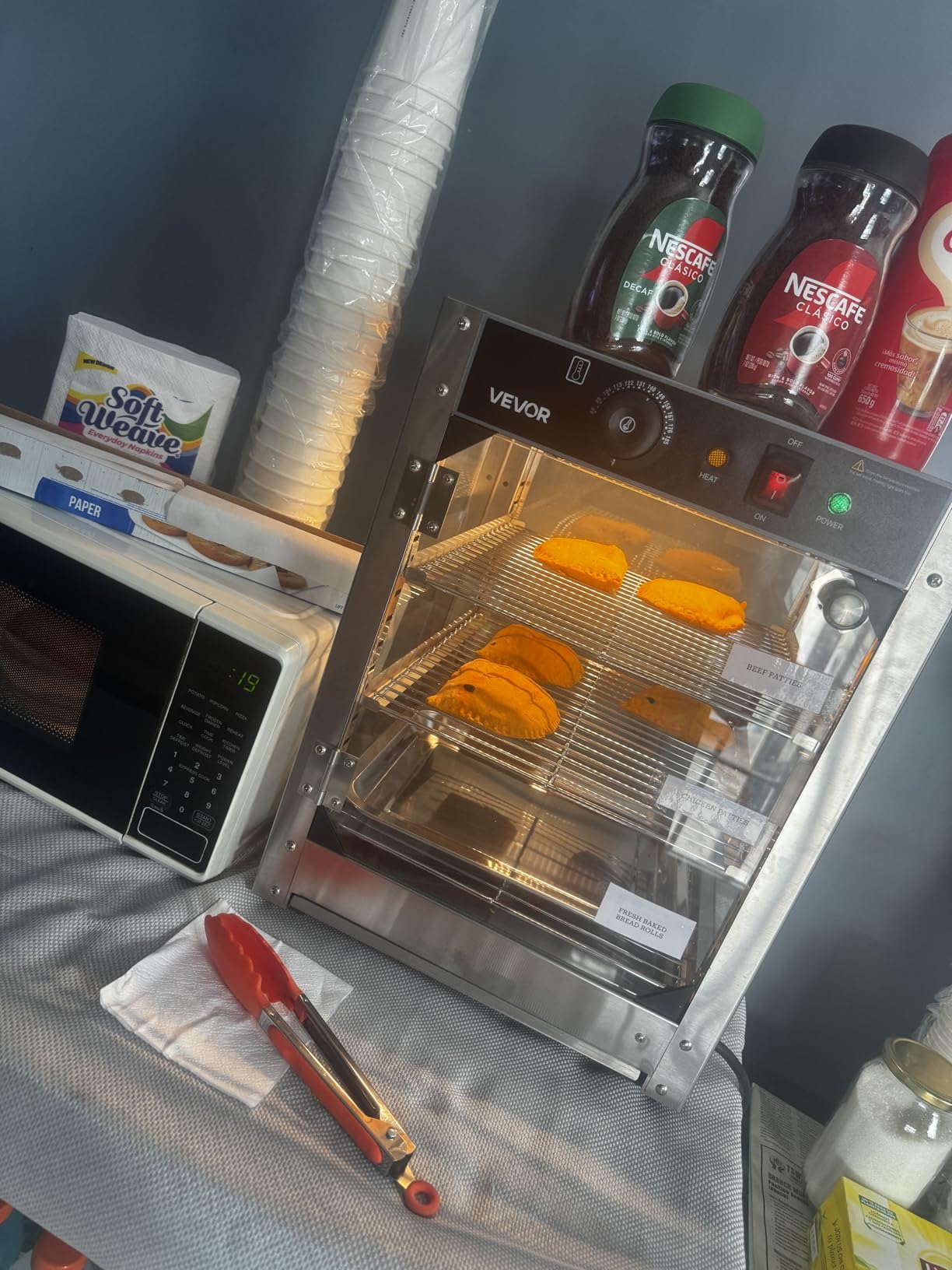 VEVOR 3-Tier Commercial Food Warmer Display, 1400W Food Display Warmer with LED Light, Top Storage and Adjustable Shelves, 86℉~185℉ Steam Heating, 105L for Hamburger, Pizza, Bread, Fried Chicken customer photo 1