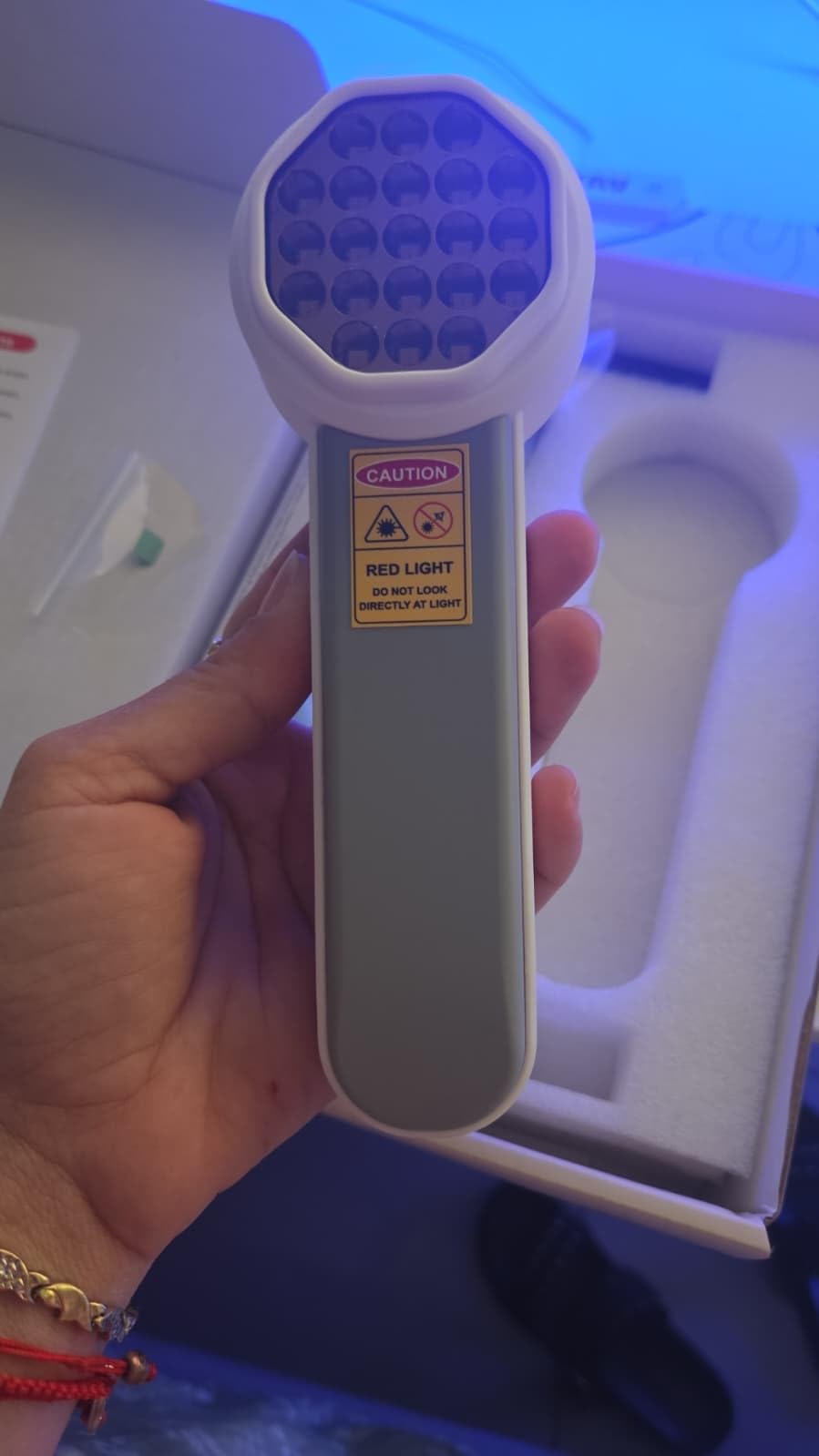 Handheld Red Light Therapy Device with Pulse Mode, 3 Wavelengths Infrared & Near Infrared Light Therapy for Body, Knee, Shoulder, Back, Joints & Muscles, 5 Core Modes, Safe for Humans and Pets customer photo 1