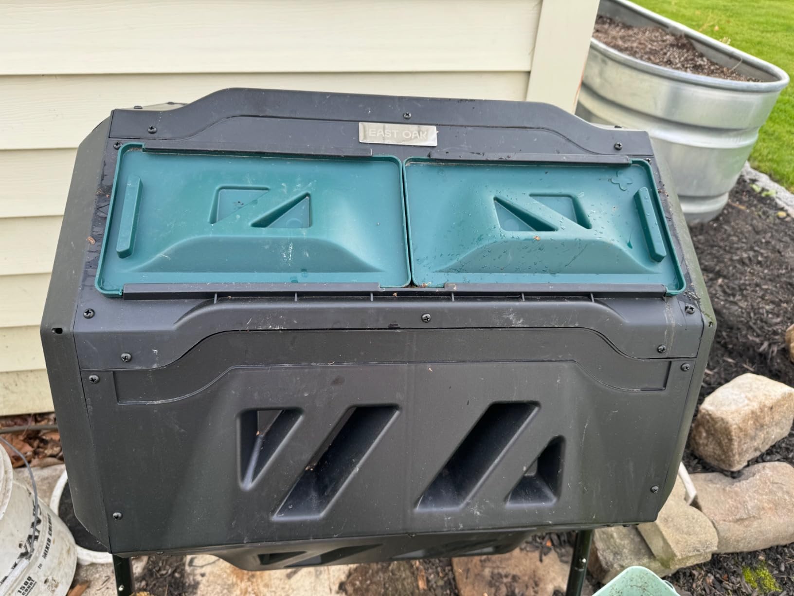 East Oak Dual Chamber Outdoor Compost Tumbler, 2×18.5 Gallon Compost Bin, Rotating Composter with Aeration & Locking System for Garden, Kitchen & Yard customer photo 2
