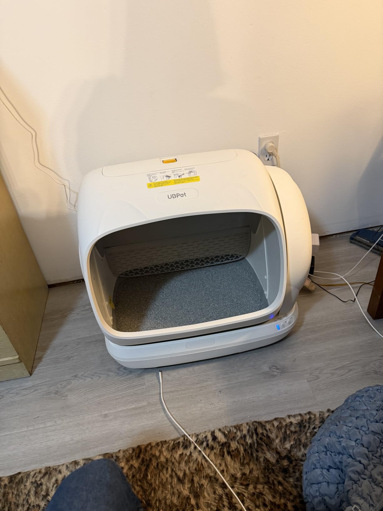 UBPET Self Cleaning Cat Litter Box, XXXL Automatic Litter Box for Multiple Cats, Weight Sensors Safety Protection, Smart APP Control, Odor Control, Works with Clumping and Bentonite Litter customer photo 1