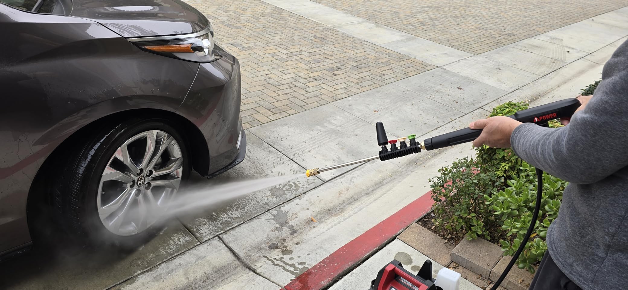 A-iPower Electric Pressure Washer 2800 Max PSI 1.7 Max GPM Follow Me | Power Washer with Anti-Tipping Design QC Turbo Nozzle Soap Dispense for Fence Driveway Patio Cars Home Cleaning E2800-FM Red customer photo 2