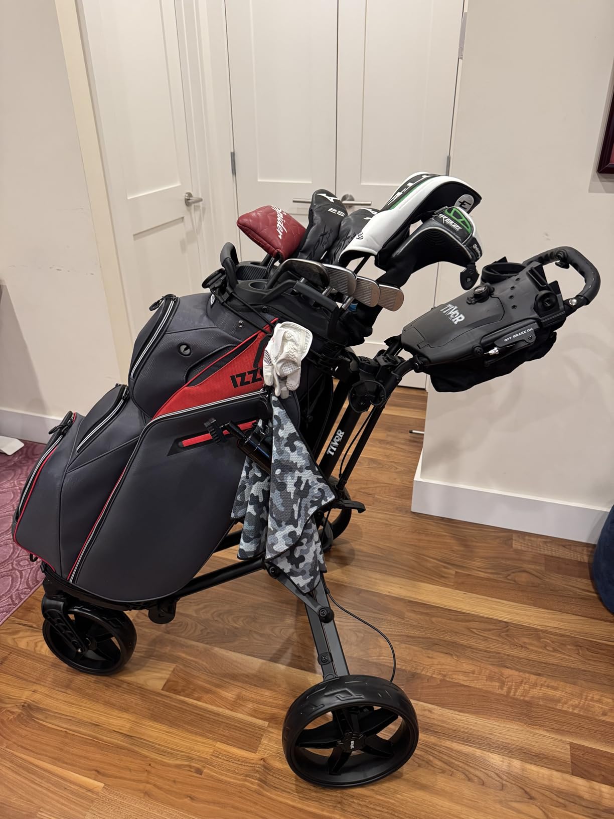 Tivor Golf Push Cart with 360 Front Wheels & Handbrake, 3 Wheel Pull Cart Offers One-Click Folding and All-Terrain Mobility customer photo 1