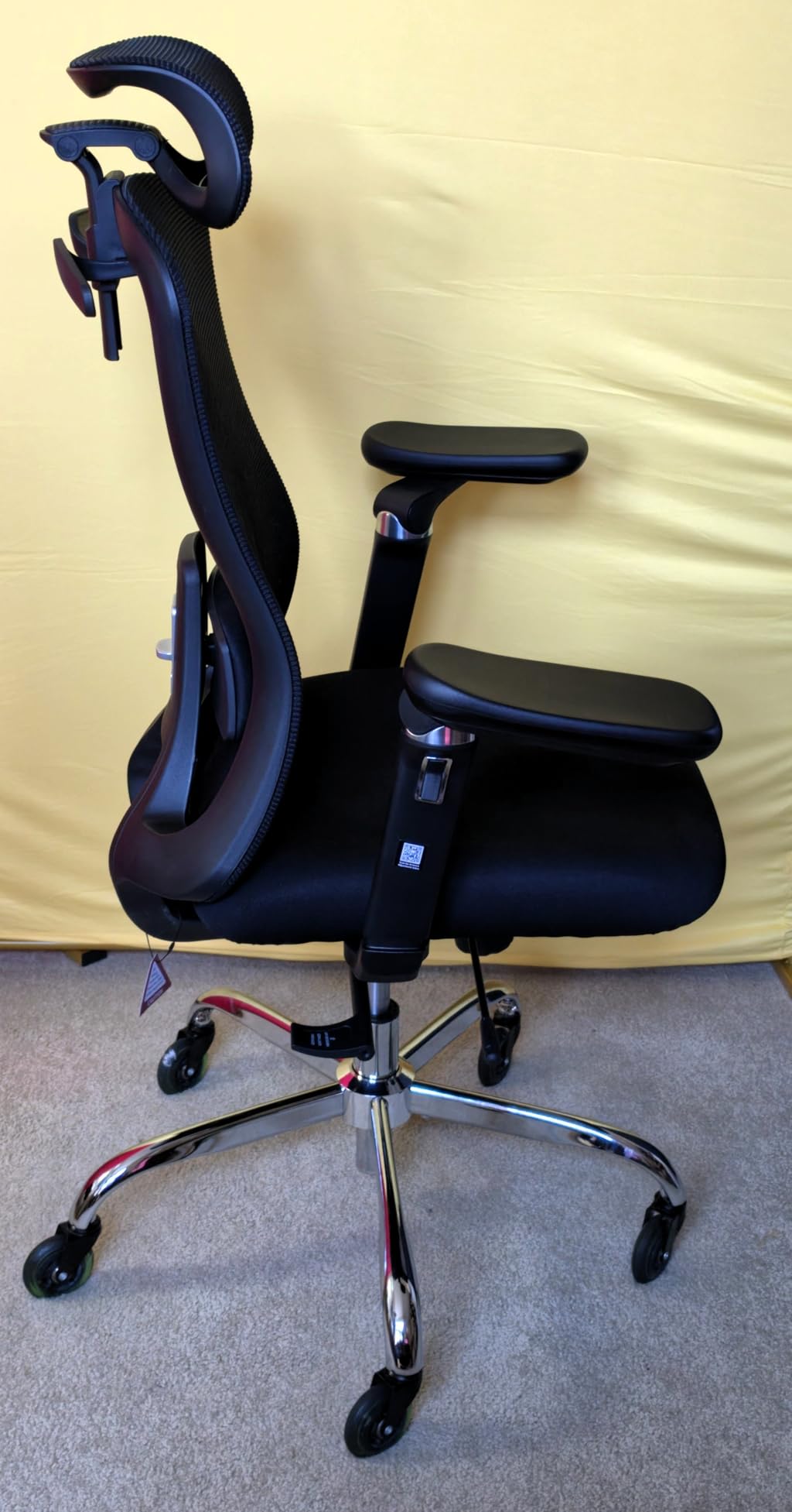 HUANUO Ergonomic Office Chair with 6D Armrest and Lumbar Support | Seat depth adjustment, quiet rubber caster, 3D headrest, high back mesh, big and tall design, 4-position recline customer photo 2