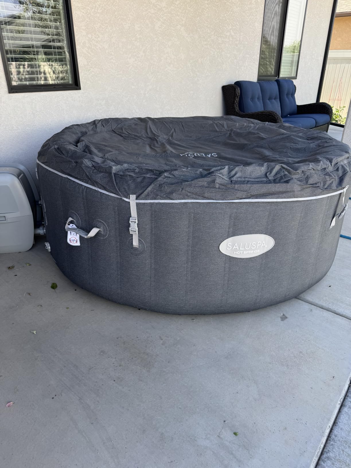 SaluSpa Hot Springs 2-4 Person Round Inflatable Hot Tub, Energy-Efficient | 40% More Energy-Efficient Than Similar Hot Tubs, 120 Soothing Jets, Ultra-Durable Design, Freeze-Resistant, 5-Minute Setup customer photo 1