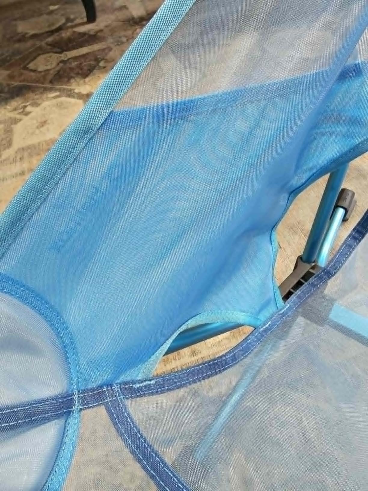 Helinox Beach Chair (re), Packable Outdoor Furniture, Summer Vacation Seat, Lightweight, Foldable Comfort, Flat Feet Prevent Sinking in Sand, Sustainable Materials Weighing 3.75 lbs(1.7 kg), Black customer photo 1