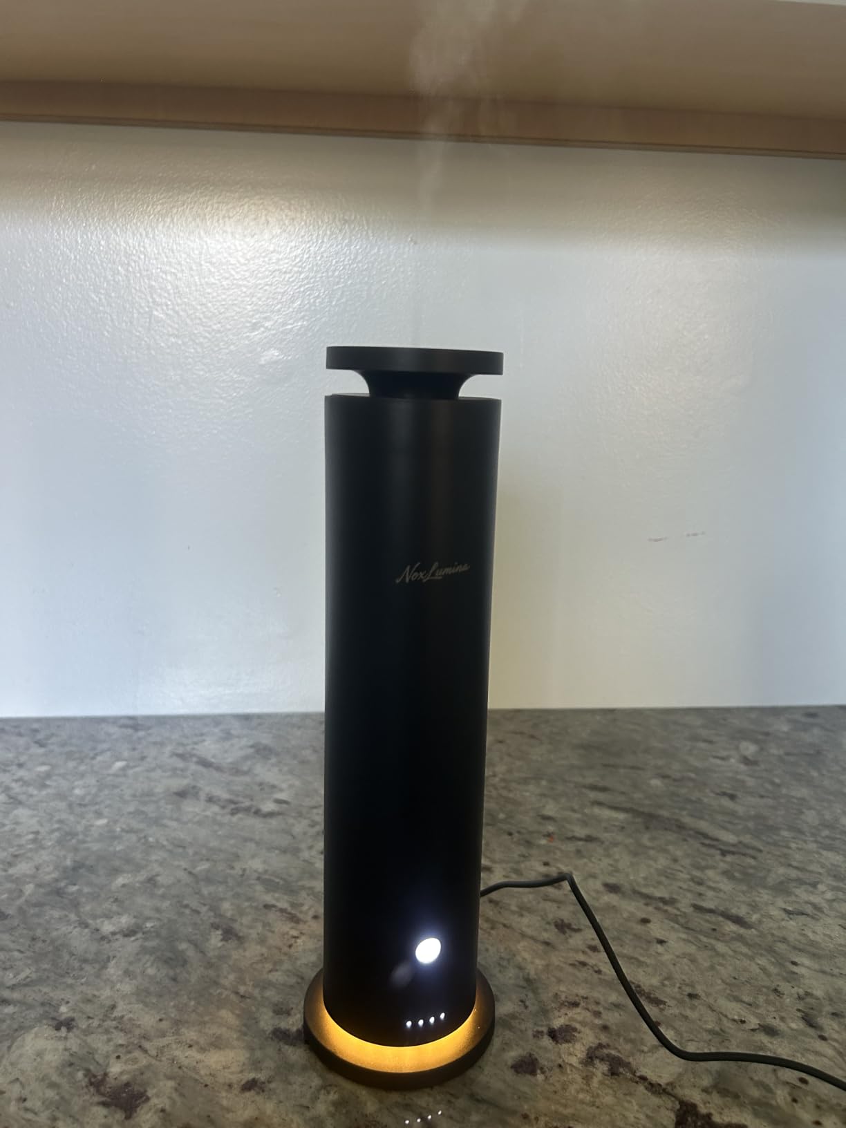 Waterless Diffuser Pro with 5 Scent Oils, Luxury Hotel-Class Essential Oil Diffuser Aromatherapy Machine with 1500 Sq Ft Cover, 6 Mist, 4.06Oz Diffusers for Home Large Room Hotel SPA - Black customer photo 2