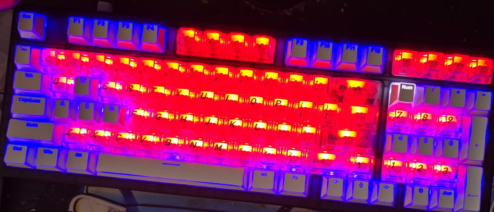 HyperX Origins 2 1800 - Gaming Keyboard, PC, Swappable Housing, Hotswap Switches, High Profile, 1800 Layout, 8k Polling, Adjustable Angle, Mechanical Switches customer photo 2