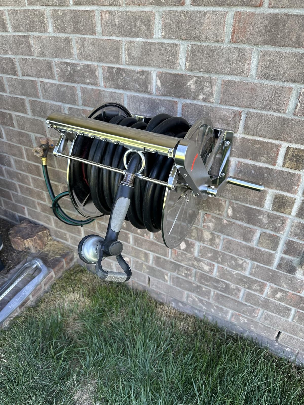 Stainless Steel Garden Hose Reel Heavy Duty, Wall Mount Water Hose Holder, 150 Feet of 5/8 Inch Hoses Capacity, Hose Reels with 5 ft Inlet Hose for Outside, Lawn, Yard, Garage customer photo 1