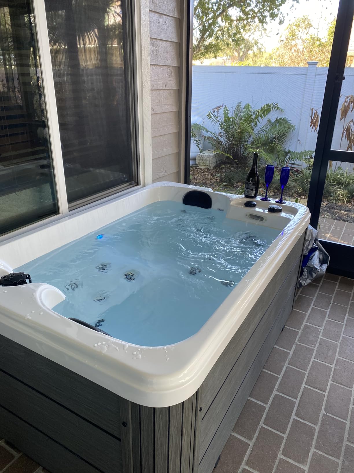 Jocisland 2 Person Outdoor Hot Tub with 15 Stainless Steel Jets, Acrylic | 110V Plug & Play Hot Tub with LED Lights & Waterfall, Double Lounger Seat Spa with Cover, 2 Filters & 2HP Pump, Charcoal Gray customer photo 2