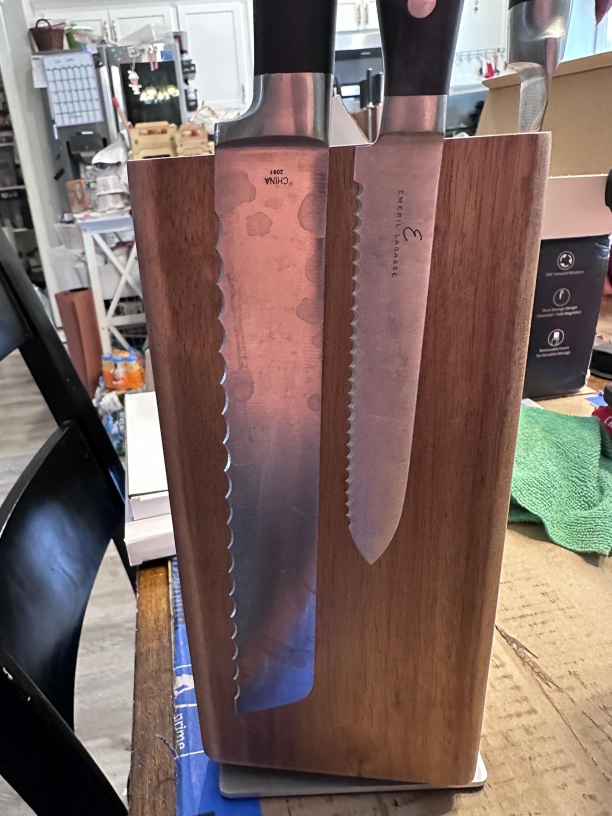 KITCHENDAO Magnetic Knife Block without Knives, 360° Rotatable Acacia Wood Knife Holder, Large Knife Storage with Magnet for Knives & Utensils, Kitchen Countertop Organizer customer photo 2