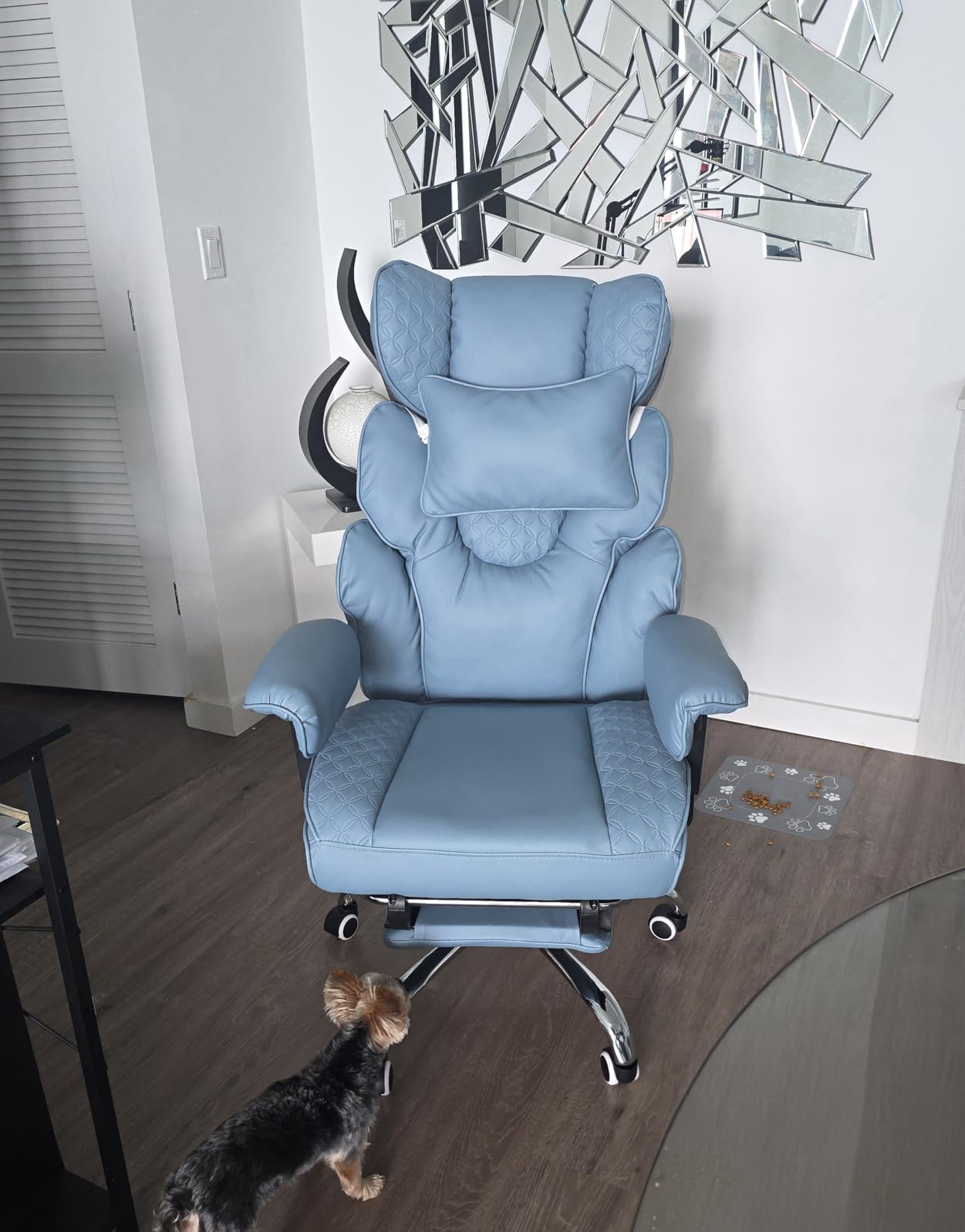 COMHOMA Big and Tall Office Chair with Upgrade Footrest, Heavy Duty Gaming Chair High Back Executive Chair with Spring Lumbar Support for Lower Back Pain Relief, 150° Reclining Adjustable Armrests customer photo 1