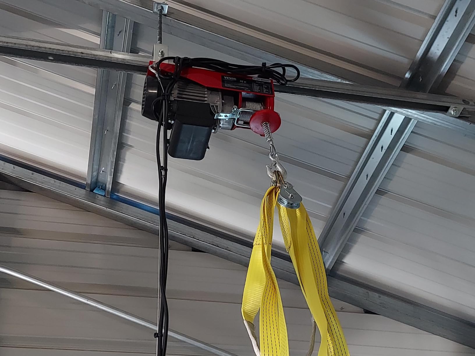 VEVOR 2-Speed Electric Chain Hoist 2200 lbs, 20ft Lifting Height, 120V 60Hz Single Phase Overhead Crane with 15 ft Wired Remote Control, G100 Chain Electric Lift Hoist for Factory, Warehouse, Garage customer photo 2