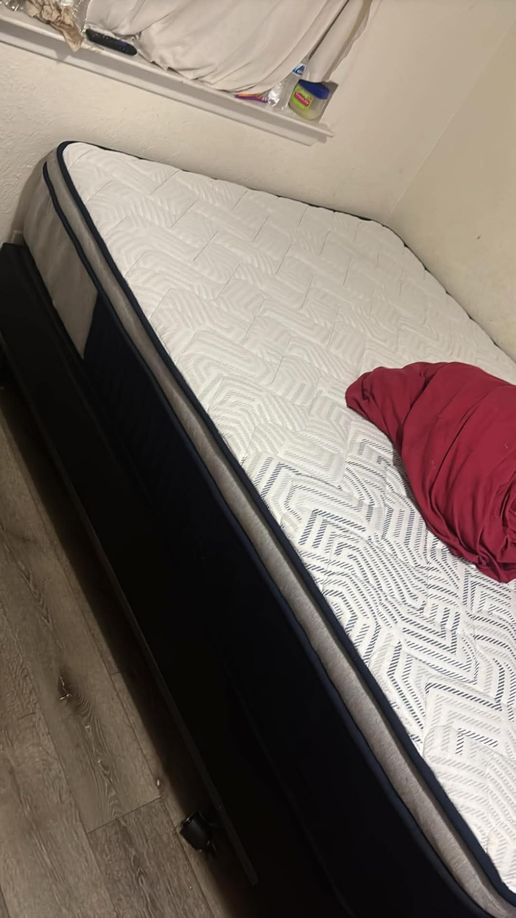 Queen Mattress 14 Inch Medium Firm, Deep Sleep Hybrid Mattress for Lumbar Support & Back Side Sleepers, Pain Relief Mattresses in a Box with Pocket Springs & Cooling Gel - 365-Night Trial, CertiPUR-US customer photo 1