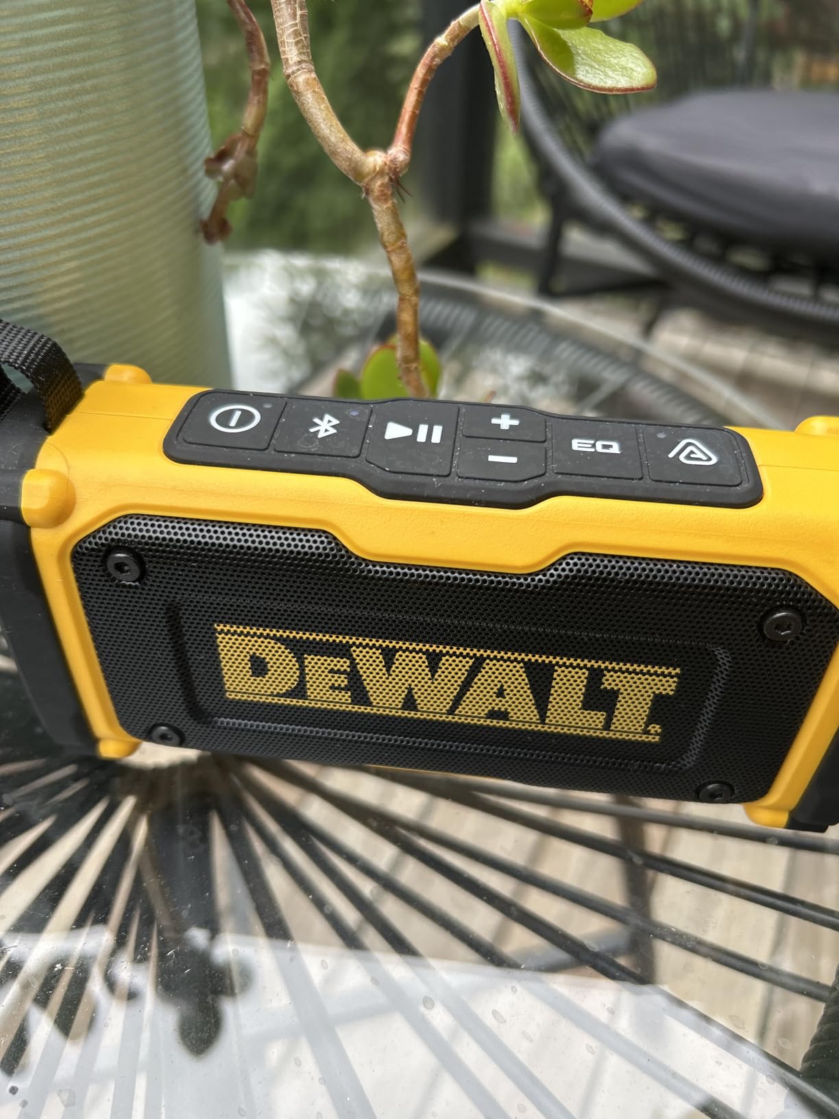 DEWALT Heavy Duty Magnetic ToughSound Pro Bluetooth Speaker - 22W | Jobsite Portable Speaker w/Built-in Magnets, IP67 Dust & Waterproof, 14H Runtime, Auracast Multi-Speaker Linking & EQ Modes customer photo 1