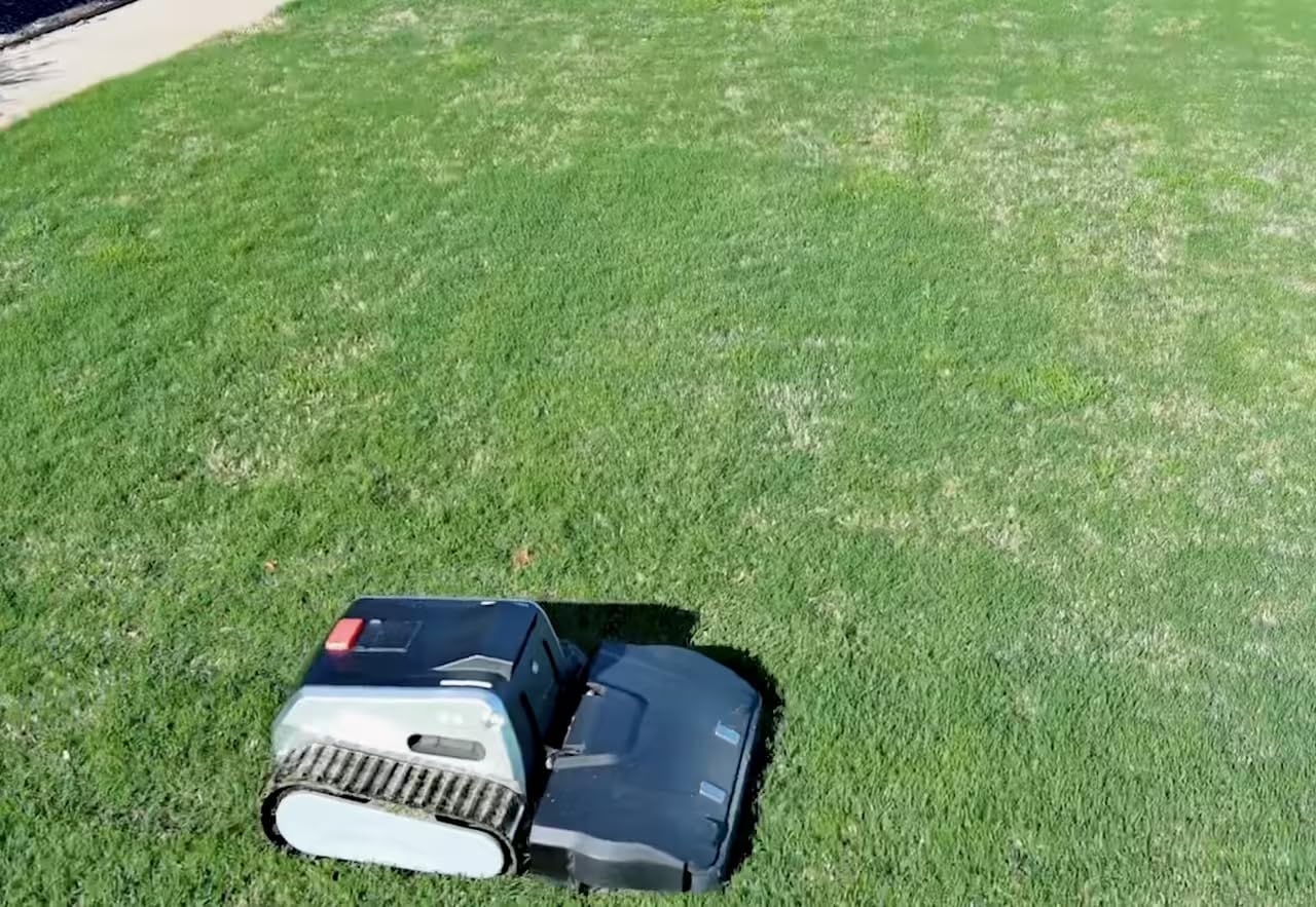 Lymow One Plus Robot Lawn Mower, Wire-Free RTK+Vision Navigation, 1.73 Acres Daily Coverage, 100% Slope (45°) Climbing, 1.2