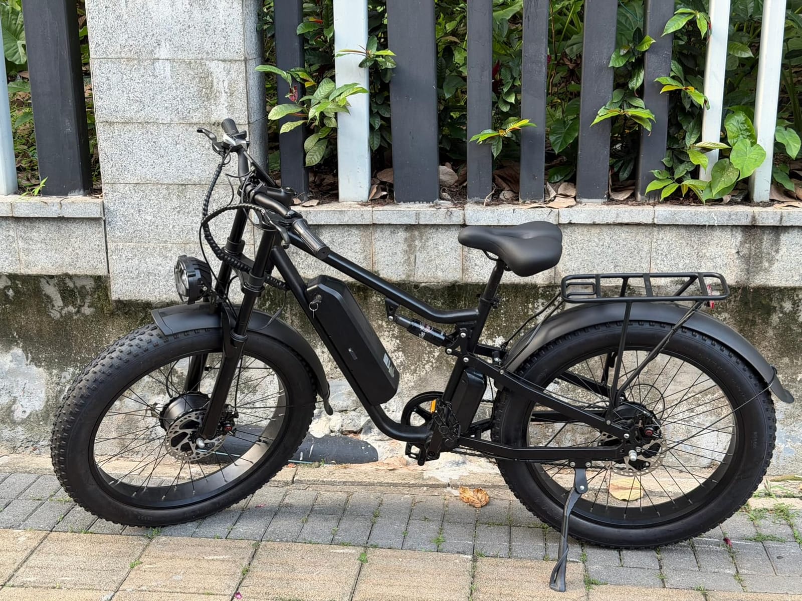 Roadvo Electric Bike for Adults, 26