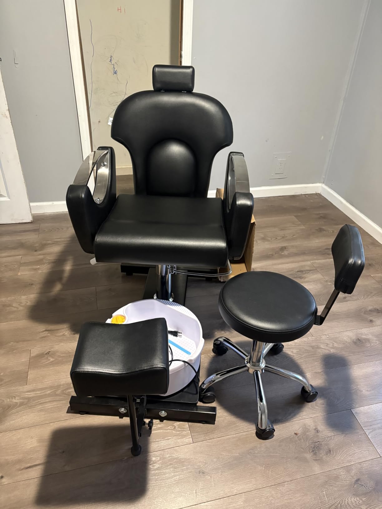 Pedicure Chair No Plumbing with Stool and Massage Bath Bowl for Foot Spa | 360° Swivel Pedicure Station Hydraulic Adjustable Height No Plumbing Black customer photo 2