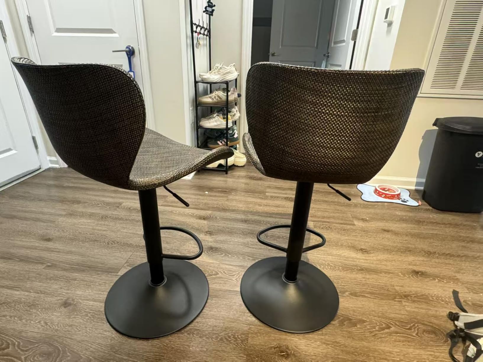Furnimart Adjustable Outdoor Bar Stools Set of 4, All-Weather Textilene Swivel Patio Bar Chairs with Waterproof Cover for Poolside, Balcony, Backyard, Dark Brown customer photo 2