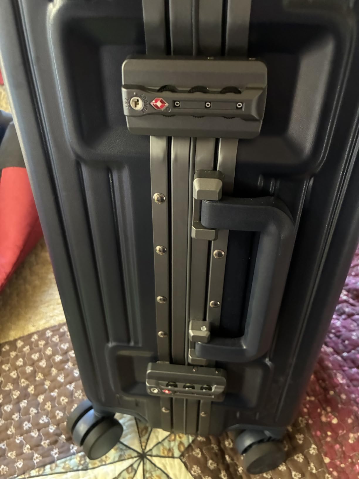 ALPHA CAMP 20 Inch Aluminum Frame Carry-On Luggage with Front Opening customer photo 1