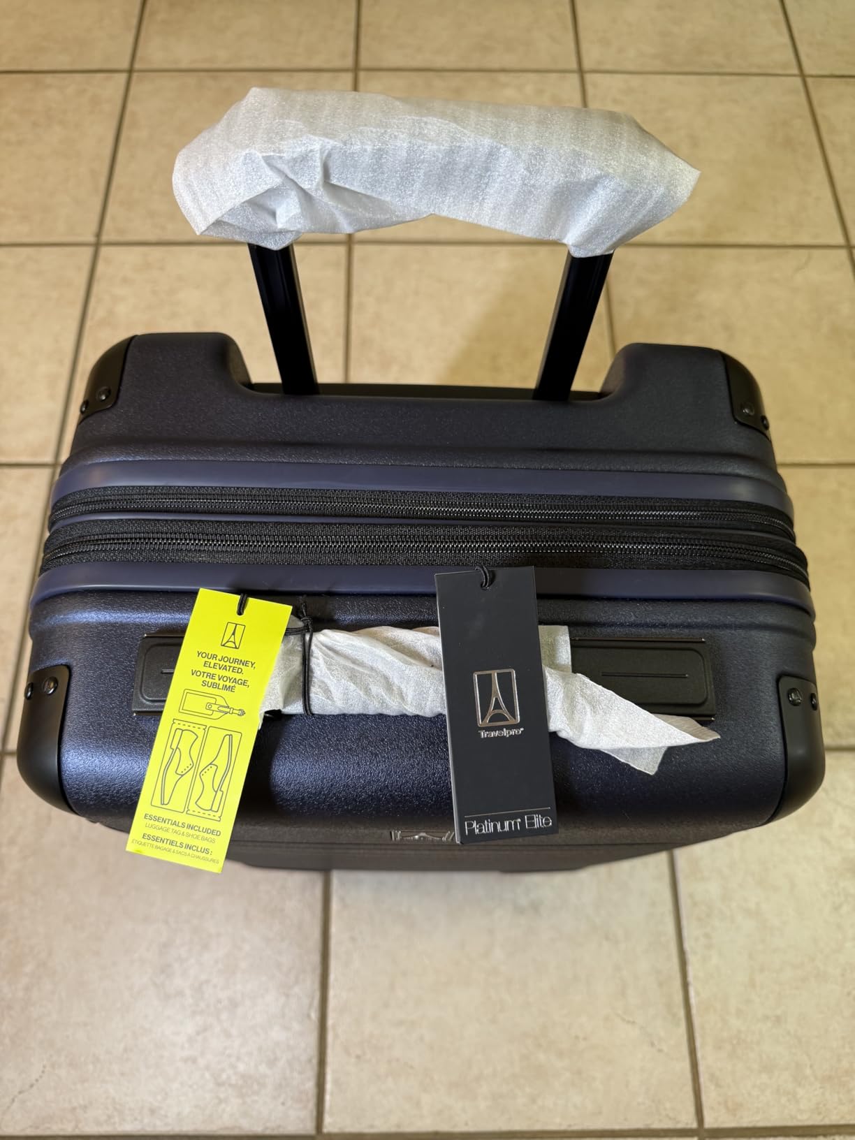 Platinum Elite Hardside Carry-On Luggage Spinner, Black, 21-Inch customer photo 2