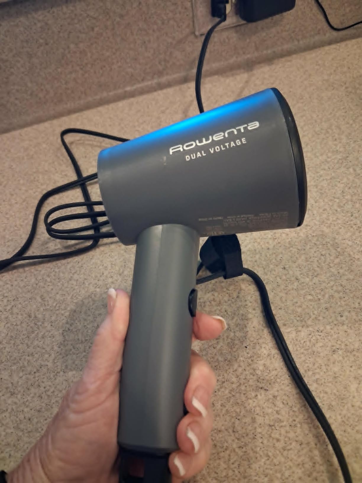 Rowenta Origin Travel Steamer for Clothes, Dual Voltage (120V-240V) Portable Garment Wrinkle Remover, Mini Foldable Handheld Steamer with Easy Storage Case, Black, DR1050 customer photo 2
