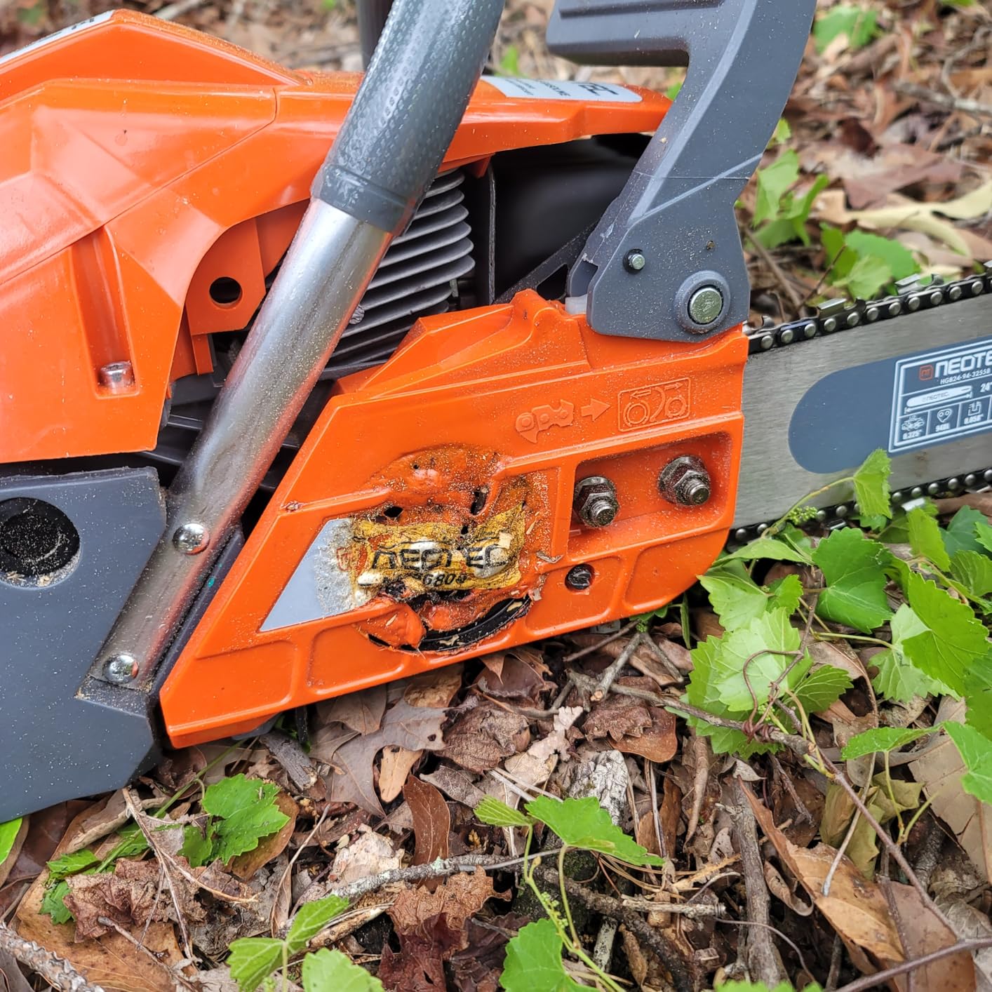 58cc Gas Chainsaw 2.8HP Gas Powered Chain Saw 18 20 Inch Guide Bar 2-Cycle Petrol Motosierra De Gasolina,Heavy Duty Handheld Chainsaw for Tree Cutting Firewood Logging customer photo 1