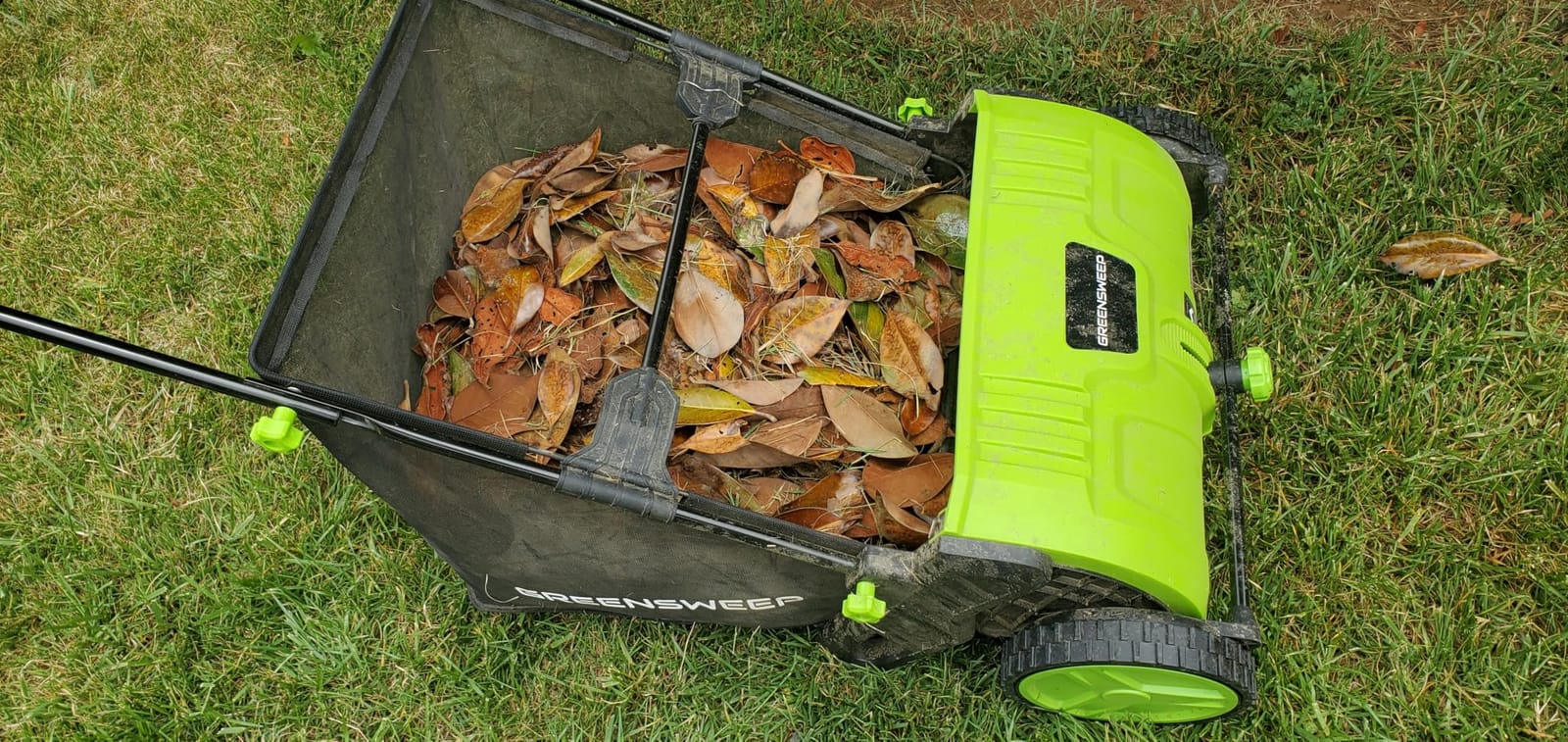 GreenSweep Pickup Pro V26 with AntiLock Drive - Push Lawn Sweeper for Leaves, Grass Clippings & Garden Debris - Large Capacity Hopper customer photo 1